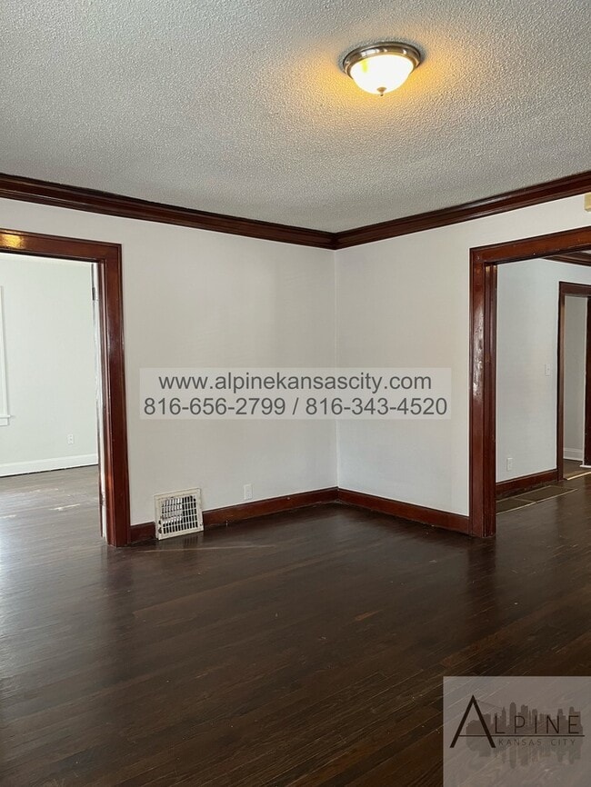 Section 8 Accepted, Lots of Built Ins! Rental House Rental in Kansas