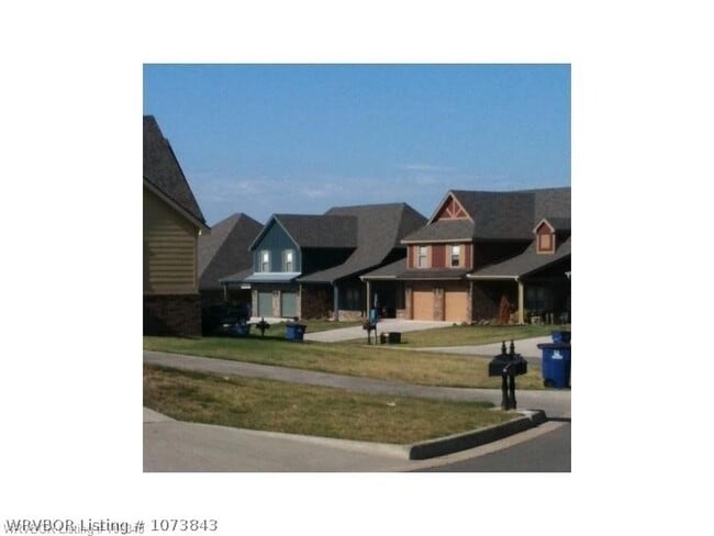Building Photo - 1303 Willowbrook Cir Rental