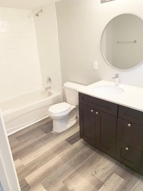 Photo - 26 Bluebird Av Unit Lower