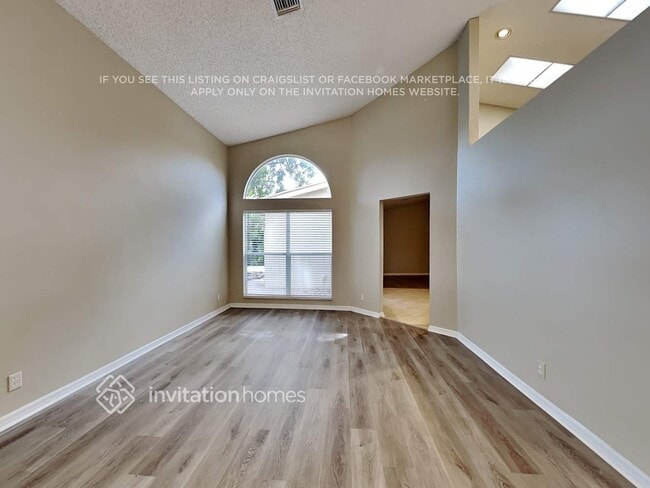 Photo - 13036 Meadowbreeze Dr