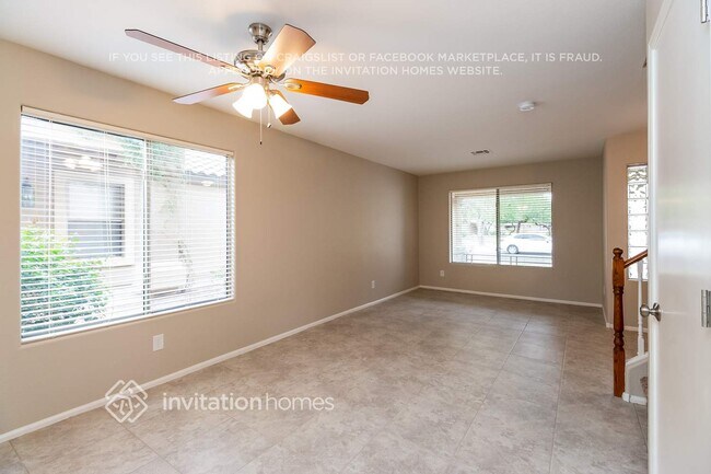 Photo - 785 E Beargrass Pl