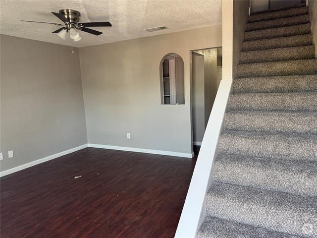 Building Photo - 357 NW Newton Dr Rental