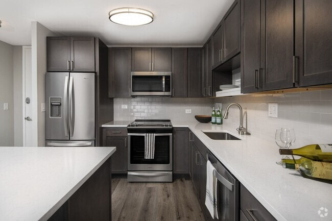 Building Photo - Reside on Barry Rental