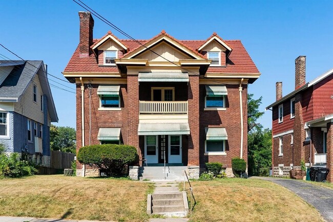 3421 Trimble Ave