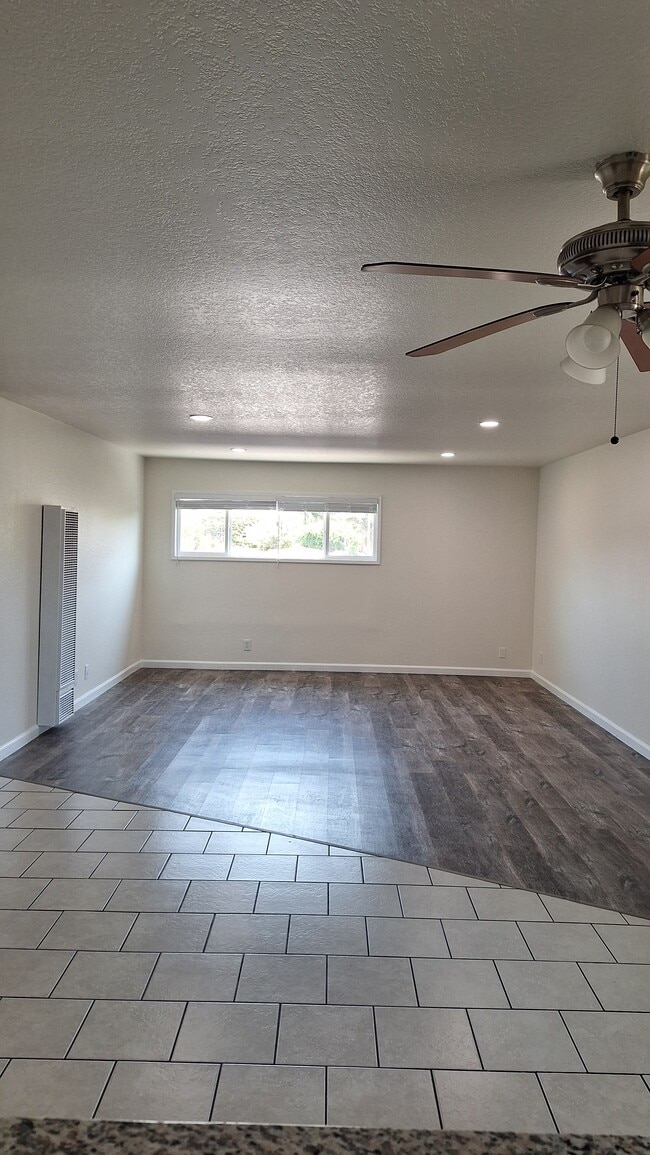 Photo - 13230 Cordary Ave Unit D