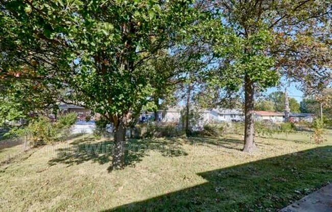 Photo - 1405 Willowbrook Dr