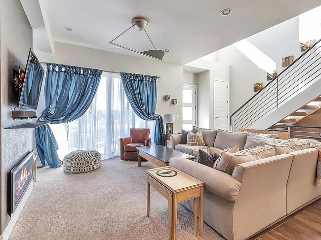 Photo - 1962 W 67th Pl