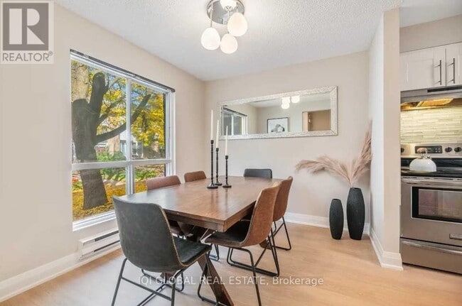 Photo - 14 Rock Fern Way