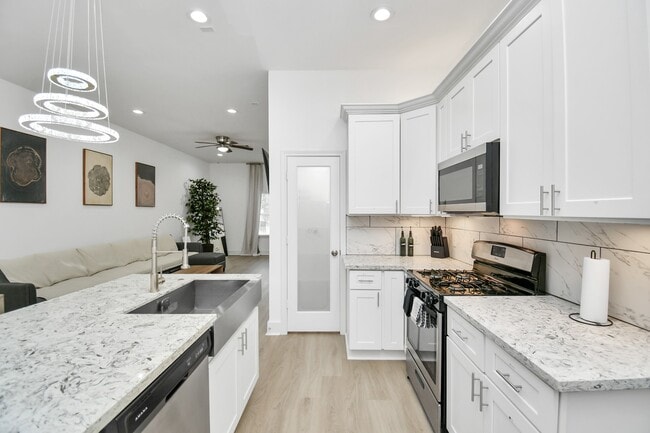 Photo - 7031 Eastwood St