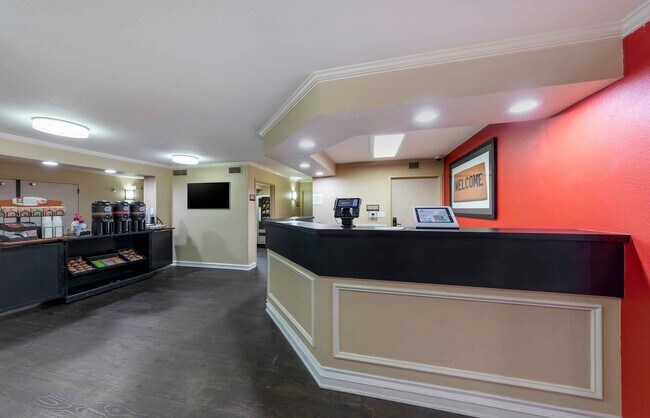Furnished Studio-Los Angeles - Glendale