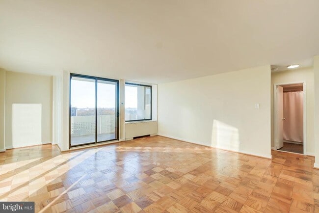 Photo - 490 M St SW Unit W800