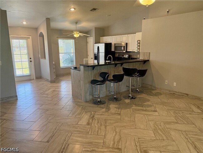 Photo - 2204 Nelson Rd N
