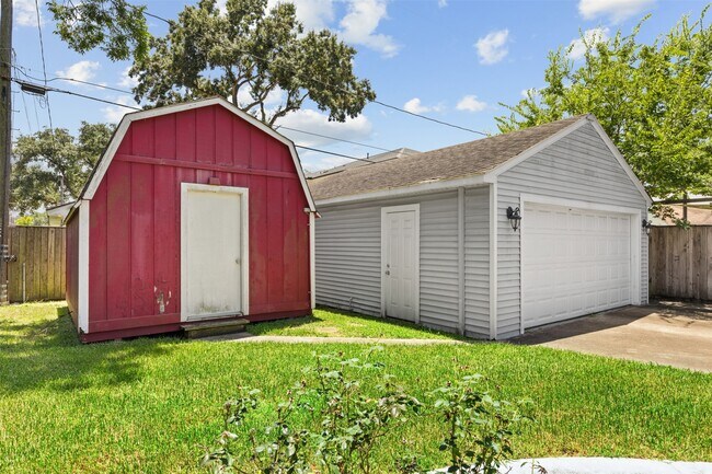Photo - 1705 Althea Dr