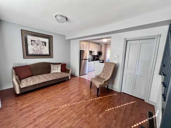 Photo - 1292 Argyle Rd