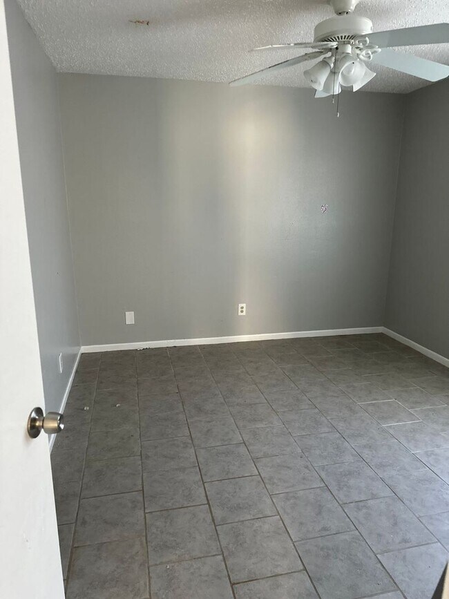 Photo - 2302 Hunt Dr Unit 2302 Hunt Dr B