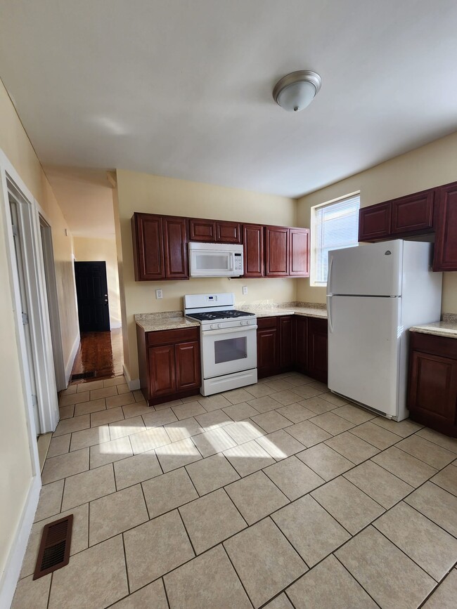Photo - 280 Norton St Unidad 1