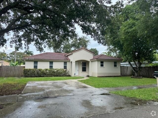 Building Photo - 21733 Ingraham Ave Rd Rental