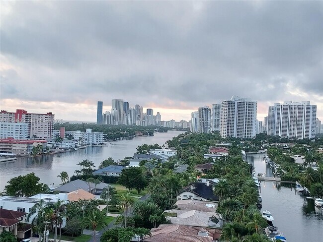 Photo - 137 Golden Isles Dr Unit 1404