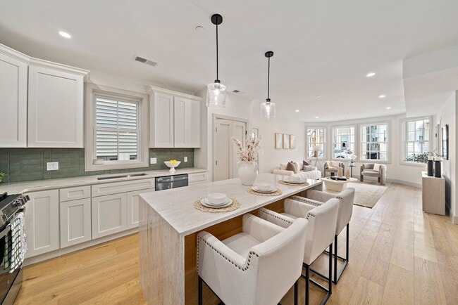 Photo - 5 Breed St Apartments Unit 5 breed st. #4