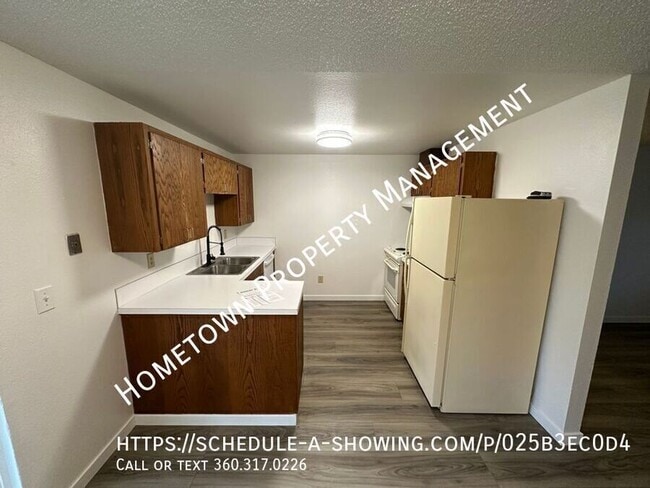 Photo - 3433 Eagle Dr NE