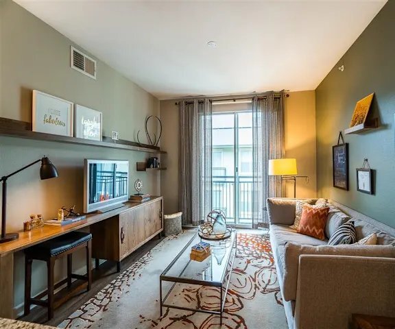 Photo - 305 River Fern Ave Unidad 2307