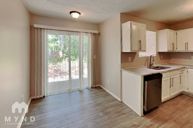 Photo - 5531 Downs Way