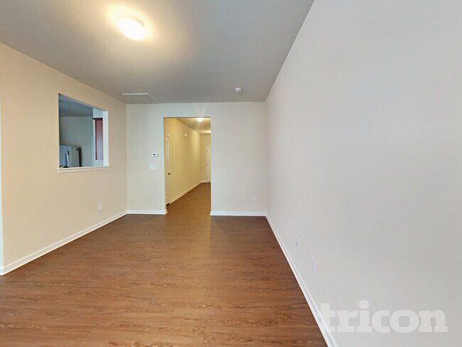 Photo - 2046 Aragon Lane