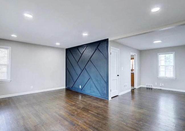 Photo - Welcome to this charming residence!