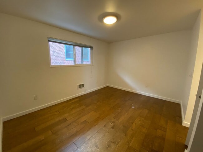 Photo - Bellevue Manor Apartements
