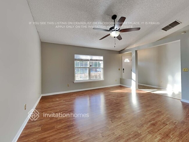 Photo - 9633 Blowing Rock Cir N