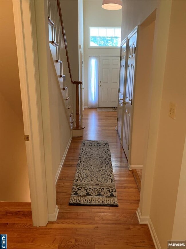 Photo - 120 Green Way