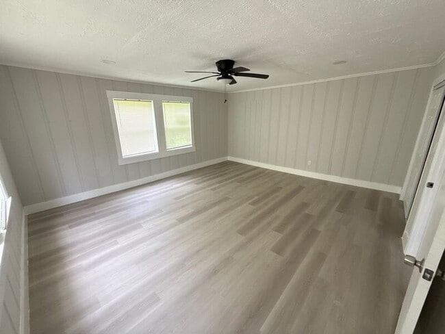 Photo - 2317 Belvedere Dr