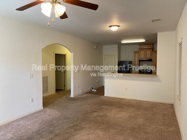 Photo - 6706 Woodrow St