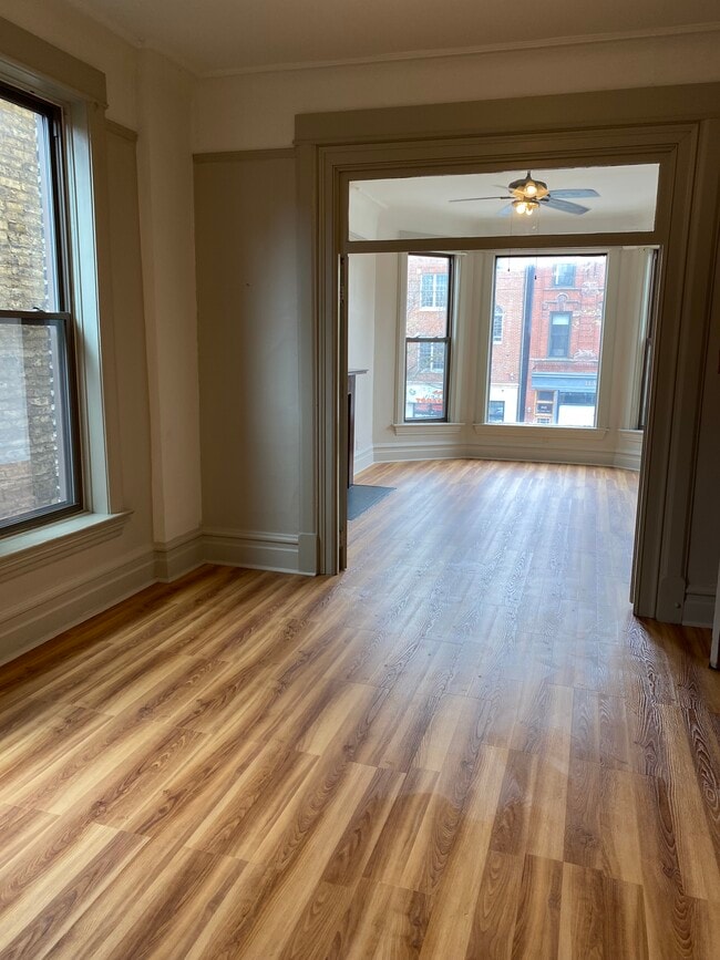 Photo - 1924 W Division St Unit 2