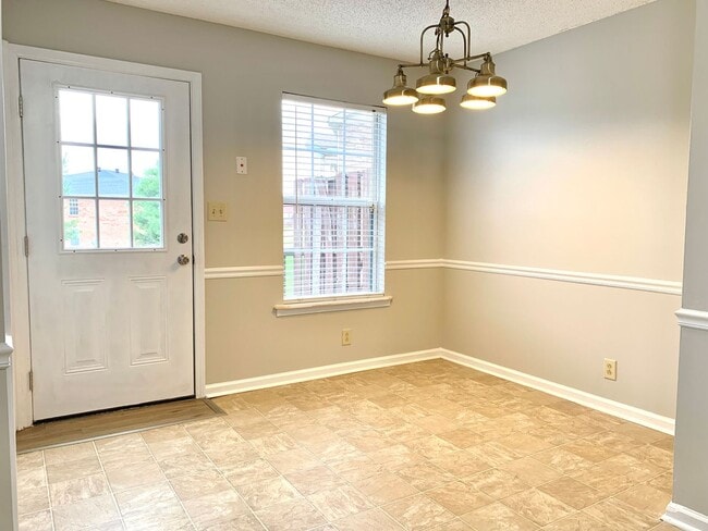 Photo - 329 Audrea Ln