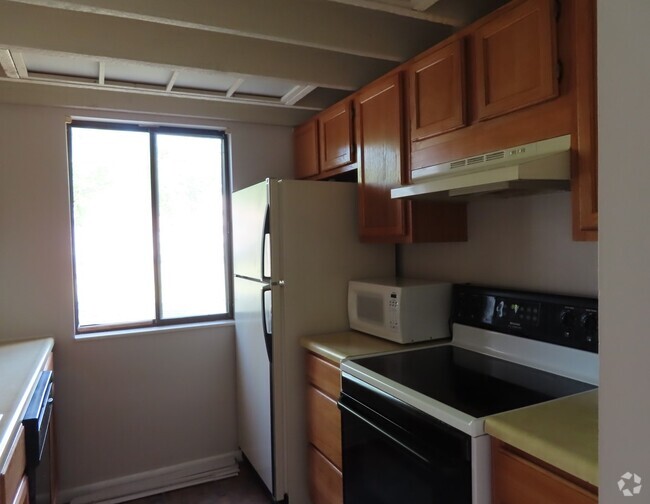 Building Photo - 2109 Melrose Dr Unit A Rental