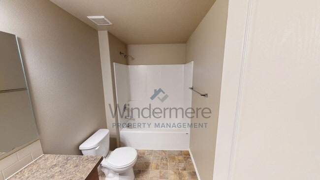 Photo - 1215 SW Settlement St
