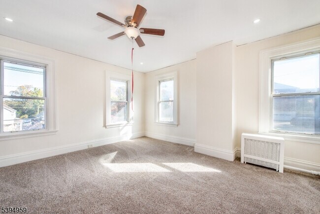 Photo - 182 Belleville Ave Unit 2