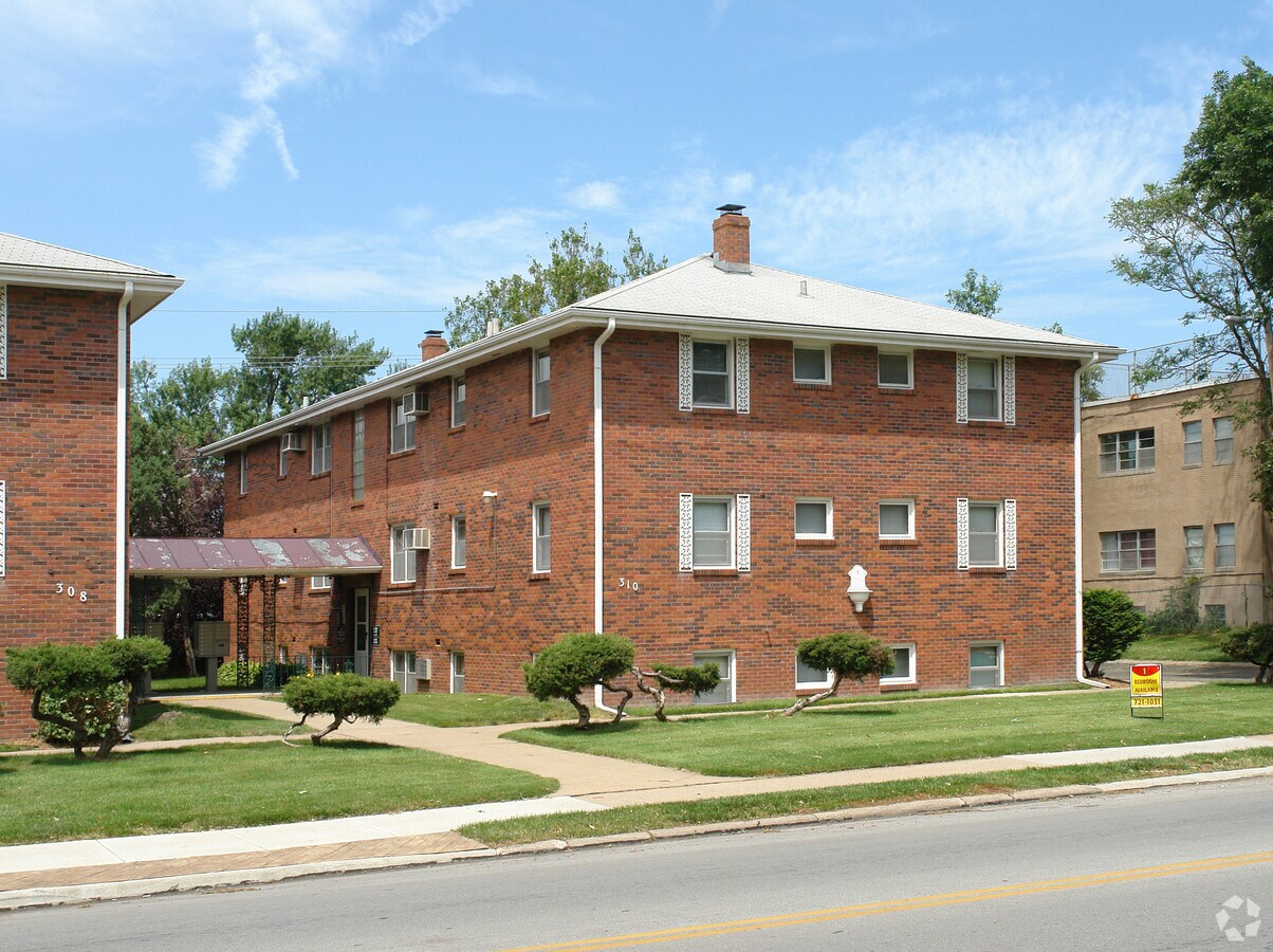 Cathedral Apartments - Cathedral Apartments