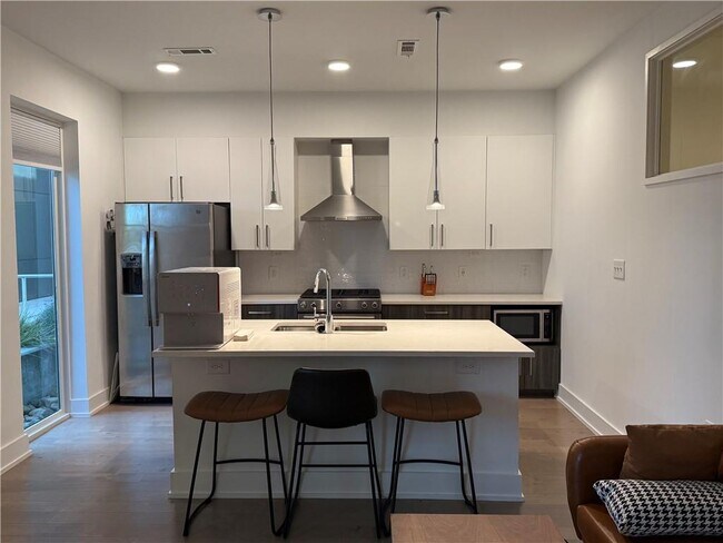 Photo - 775 Juniper St NE Unit 234