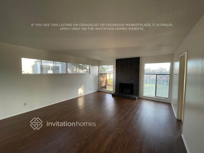 Photo - 7000 Carriage Dr