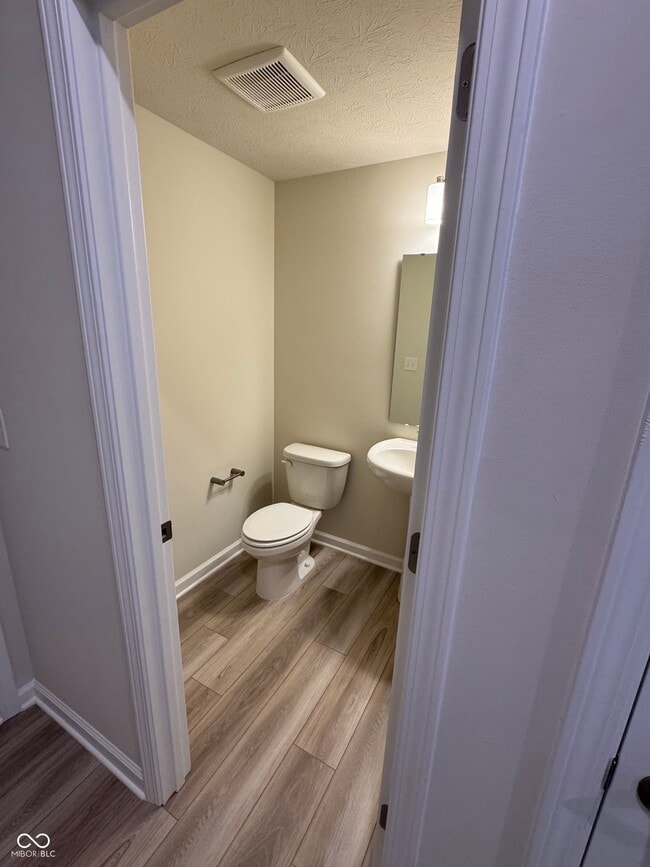 Photo - 14548 Elsmere Ln