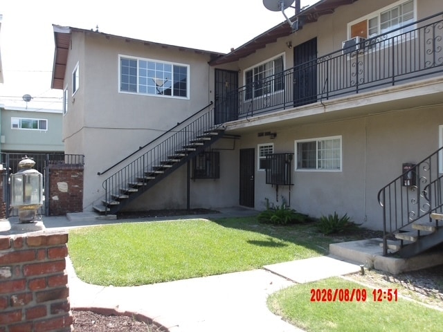 Side of Gated Bldg. - 10040 Pomering Rd Unidad #E