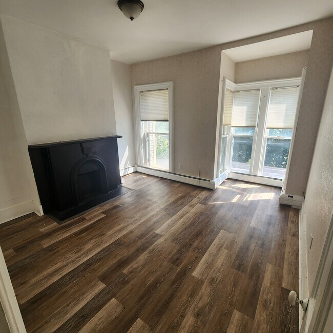 Photo - 30 Central Ave Unidad Rear