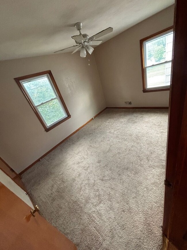 Photo - 3721 Watson Ave Unidad 3721 Watson Upper