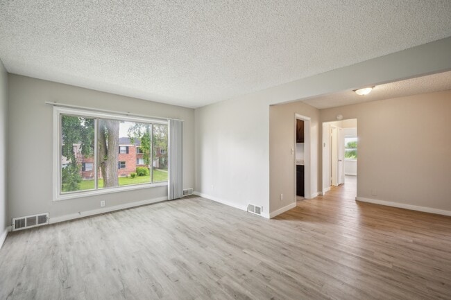 Franklin Village Apartments