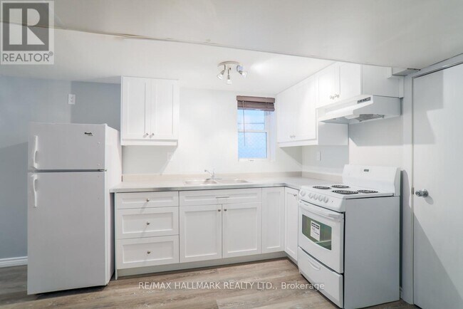 Photo - 18 Northview Ave