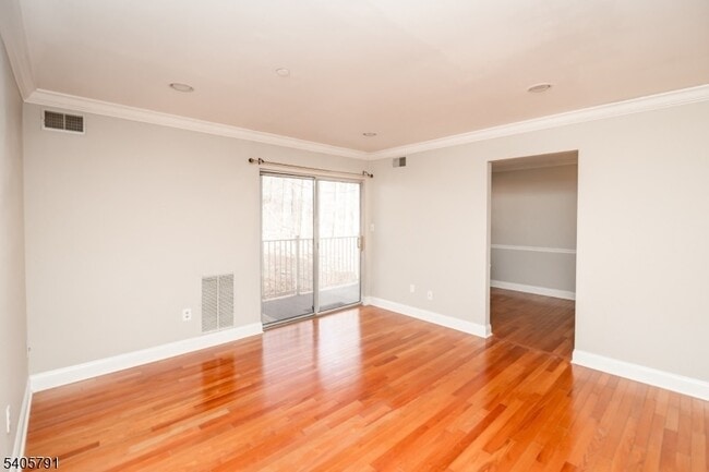 Photo - 52 Brookside Ln