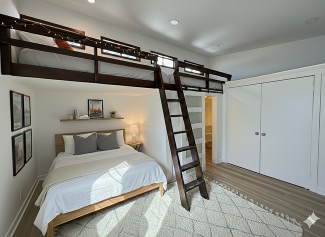 Photo - 4400 Aspen St