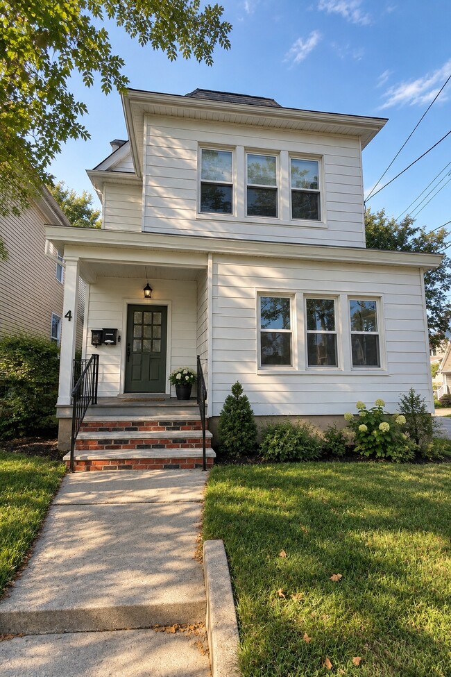 EXTERIOR - 1 Glennon Pl Unit 1